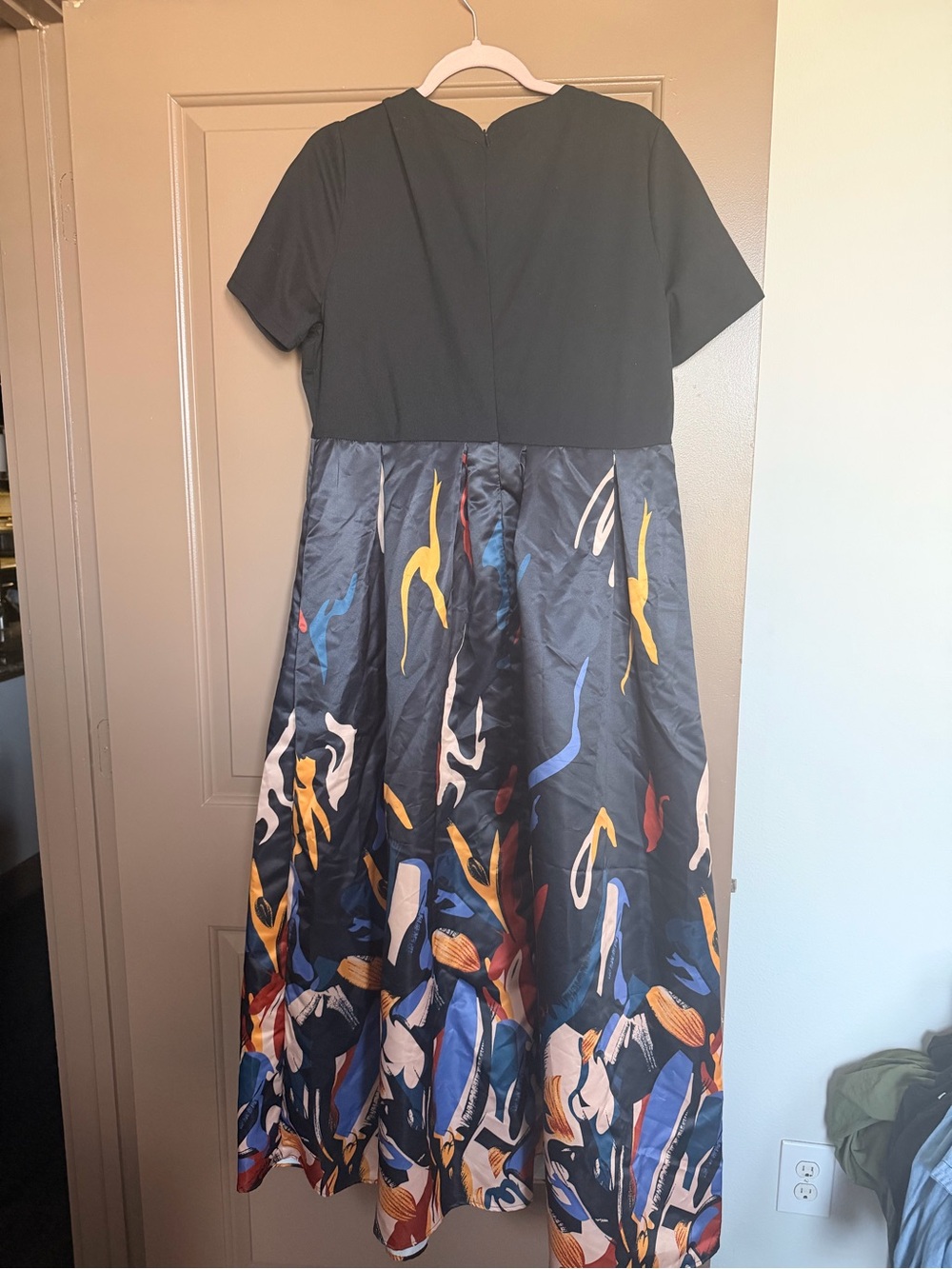 Women Black and Multicolor Print Party Dress